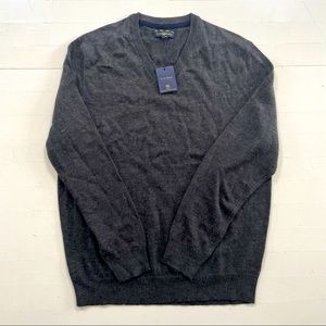 Charcoal / Medium Club Room wool/acrylic blend sweater. New with tags.
